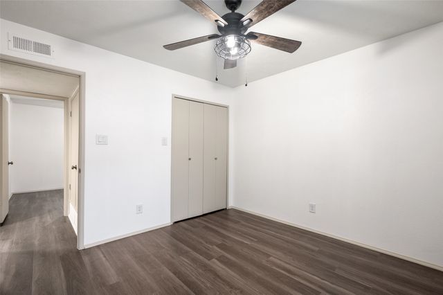 2212 Grapevine Lane, Carrollton, TX 75007