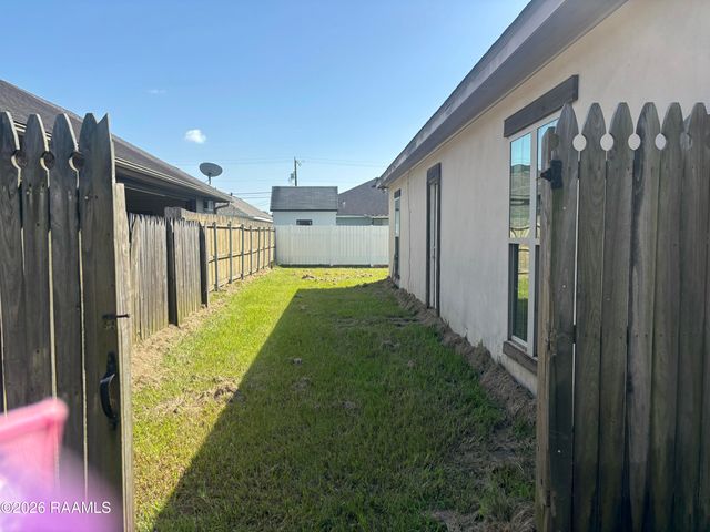 900 Russo Road, New Iberia, LA 70563