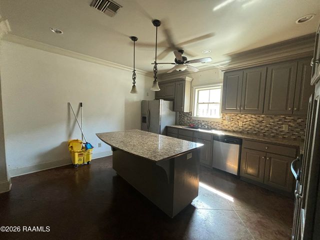 900 Russo Road, New Iberia, LA 70563