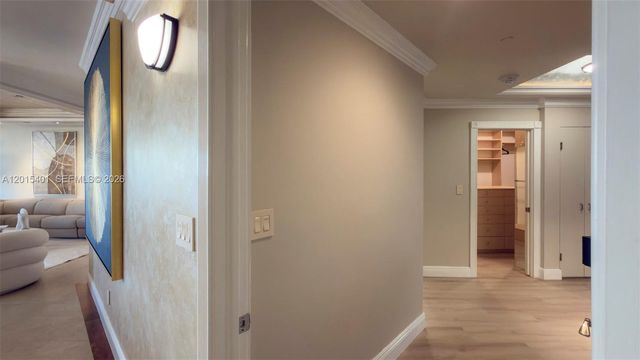 2000 Island Blvd 3004, Aventura, FL 33160