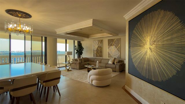 2000 Island Blvd 3004, Aventura, FL 33160
