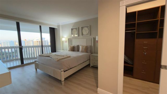 2000 Island Blvd 3004, Aventura, FL 33160