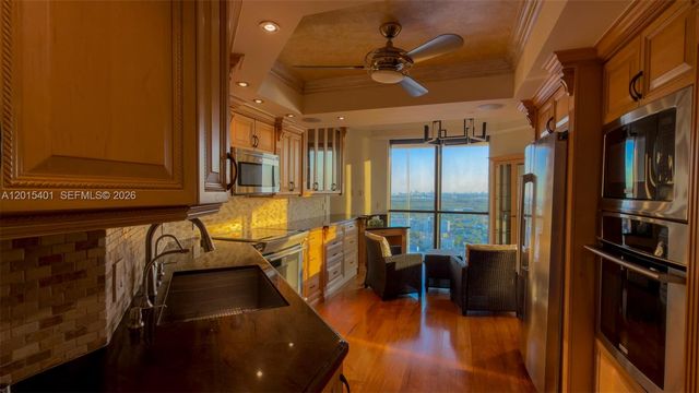 2000 Island Blvd 3004, Aventura, FL 33160