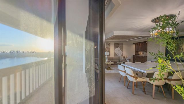 2000 Island Blvd 3004, Aventura, FL 33160