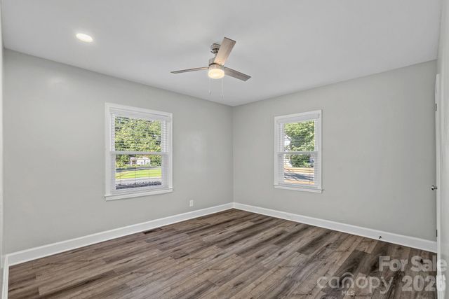 2561 Lumina Avenue, Charlotte, NC 28208
