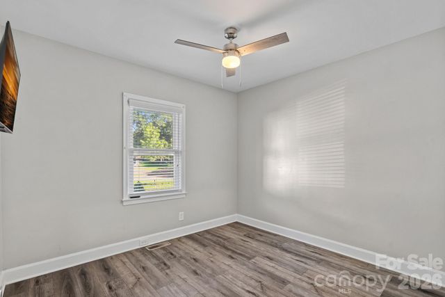 2561 Lumina Avenue, Charlotte, NC 28208