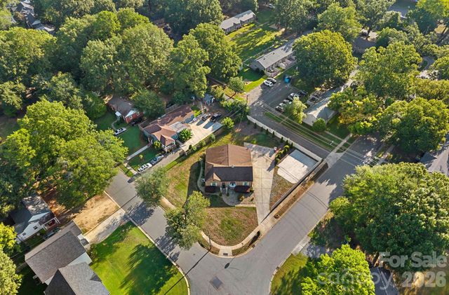 2561 Lumina Avenue, Charlotte, NC 28208