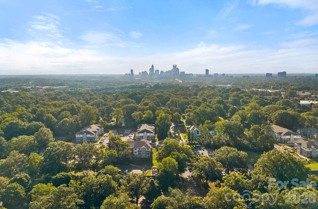 2561 Lumina Avenue, Charlotte, NC 28208