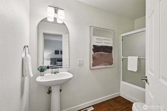 34524 SE Linden Loop, Snoqualmie, WA 98065