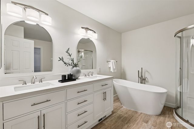 34524 SE Linden Loop, Snoqualmie, WA 98065