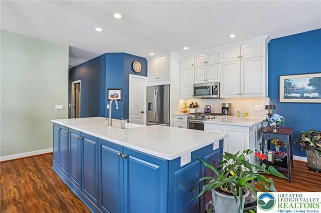 2509 Ludwig Court, Lower Macungie Twp, PA 18062