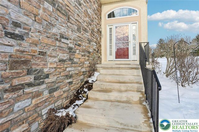 2509 Ludwig Court, Lower Macungie Twp, PA 18062