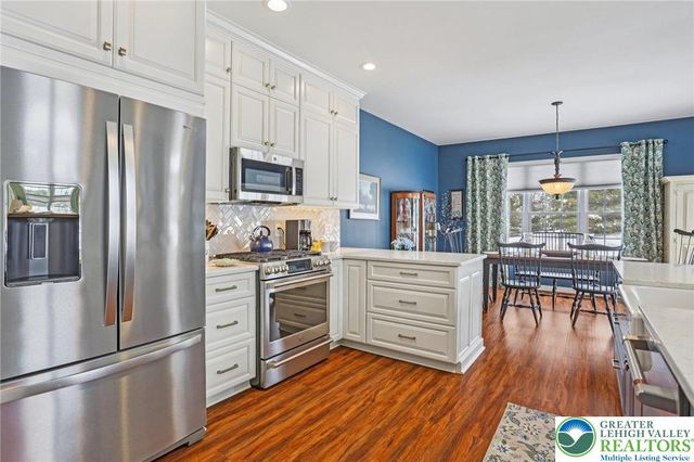 2509 Ludwig Court, Lower Macungie Twp, PA 18062