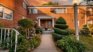 196-43 Dunton Avenue 2C, Holliswood, NY 11423