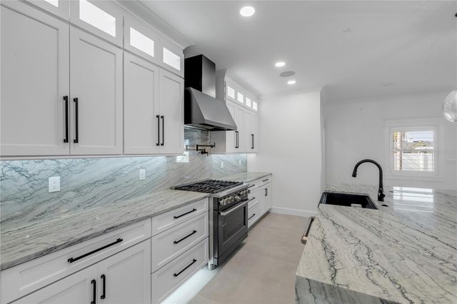 210 DUE EAST STREET, New Smyrna Beach, FL 32169