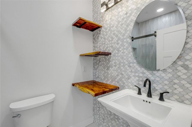 210 DUE EAST STREET, New Smyrna Beach, FL 32169