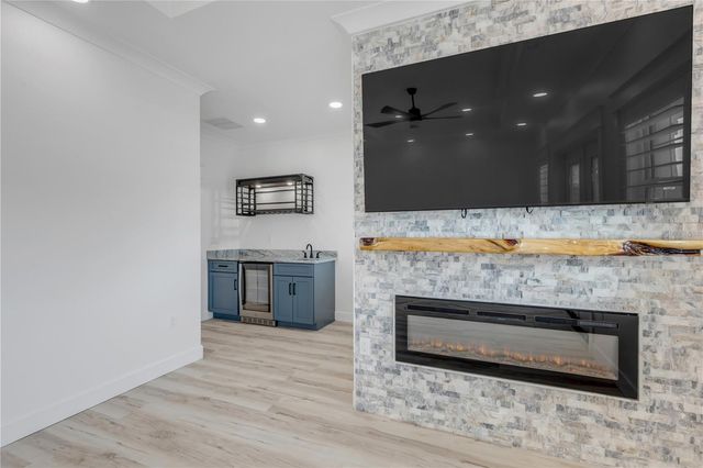 210 DUE EAST STREET, New Smyrna Beach, FL 32169