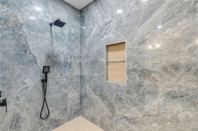 210 DUE EAST STREET, New Smyrna Beach, FL 32169