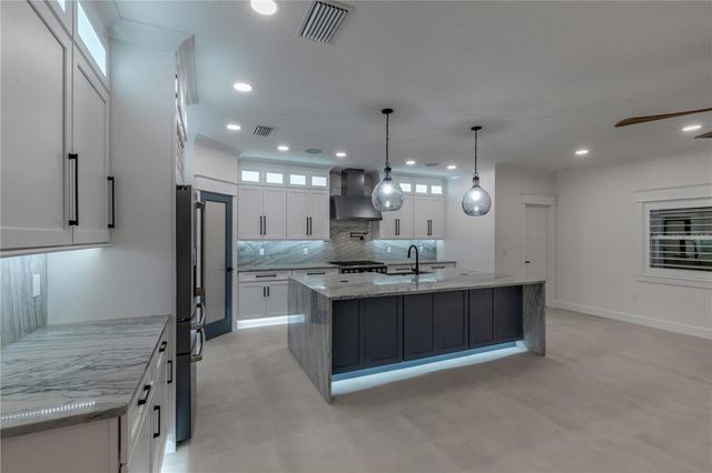 210 DUE EAST STREET, New Smyrna Beach, FL 32169