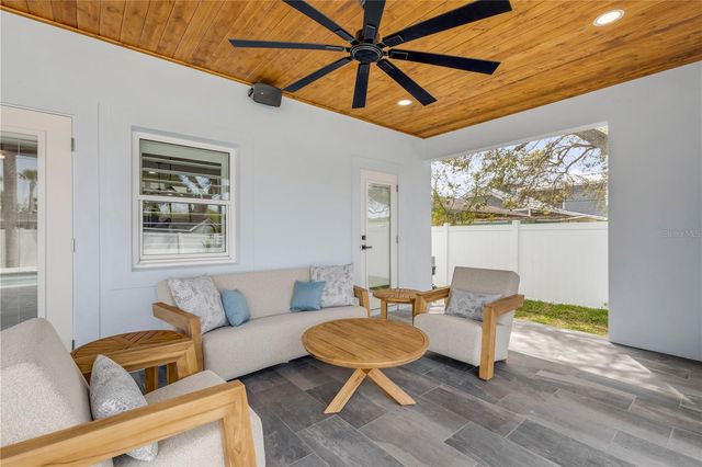 210 DUE EAST STREET, New Smyrna Beach, FL 32169