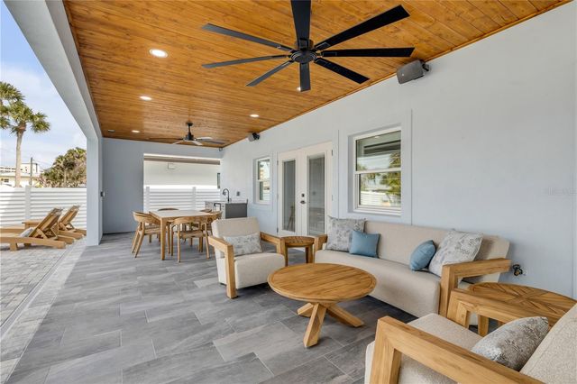 210 DUE EAST STREET, New Smyrna Beach, FL 32169