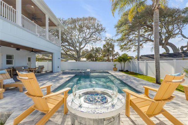 210 DUE EAST STREET, New Smyrna Beach, FL 32169