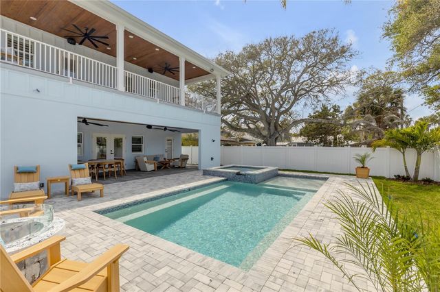 210 DUE EAST STREET, New Smyrna Beach, FL 32169