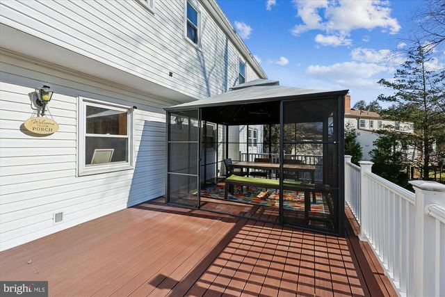 9304 BELLS MILL RD, Potomac, MD 20854