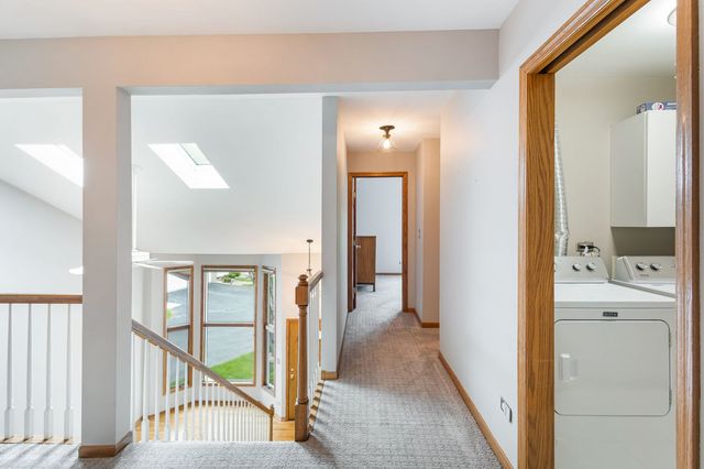 9045 ARCHER Avenue, Willow Springs, IL 60480