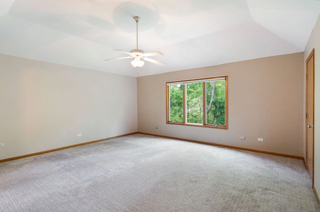 9045 ARCHER Avenue, Willow Springs, IL 60480