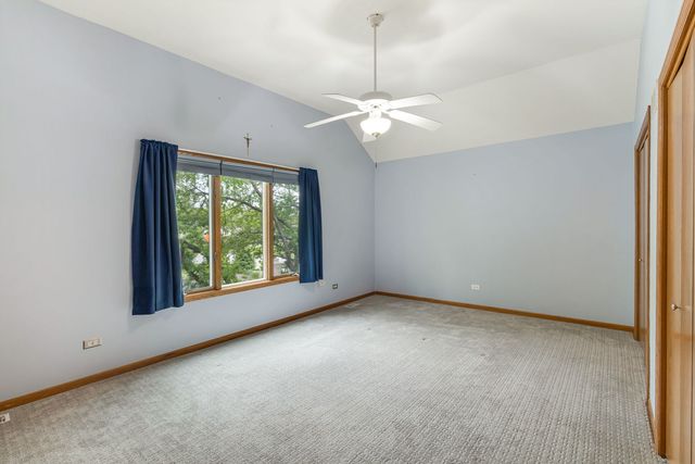 9045 ARCHER Avenue, Willow Springs, IL 60480
