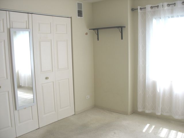 1840 Huntington Boulevard 607, Hoffman Estates, IL 60169