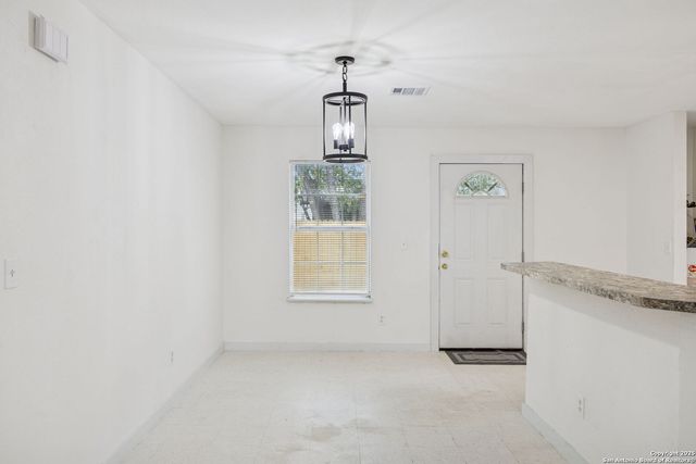 1349 Rivas St, San Antonio, TX 78207