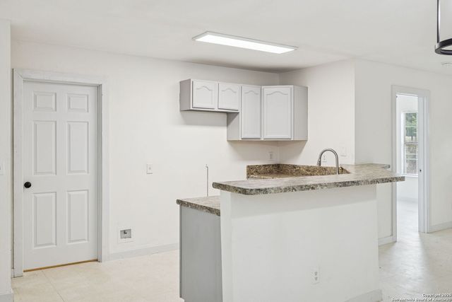 1349 Rivas St, San Antonio, TX 78207