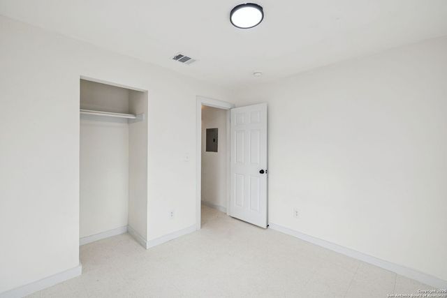 1349 Rivas St, San Antonio, TX 78207