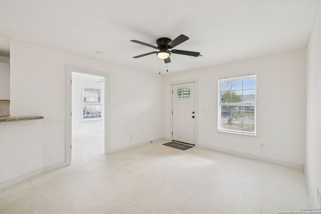 1349 Rivas St, San Antonio, TX 78207