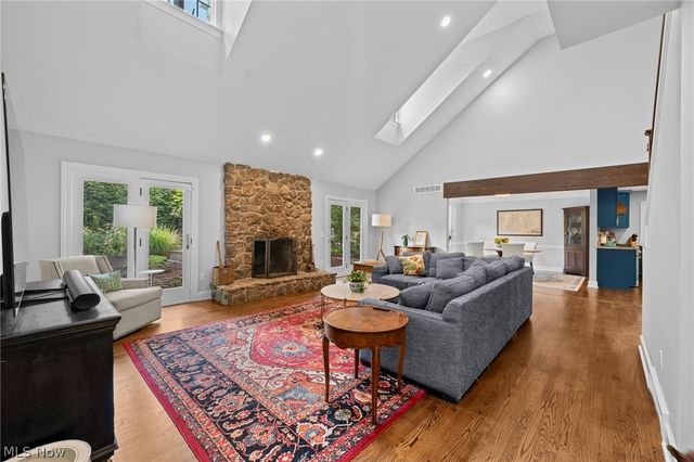 20 Solether Lane, Chagrin Falls, OH 44022
