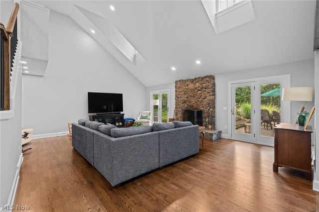 20 Solether Lane, Chagrin Falls, OH 44022