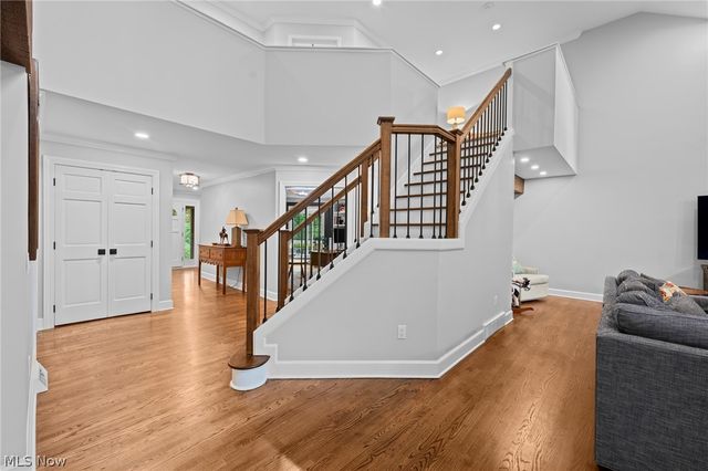 20 Solether Lane, Chagrin Falls, OH 44022