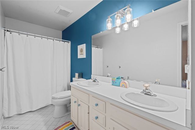 20 Solether Lane, Chagrin Falls, OH 44022