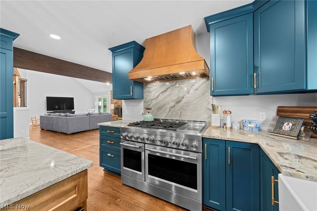20 Solether Lane, Chagrin Falls, OH 44022