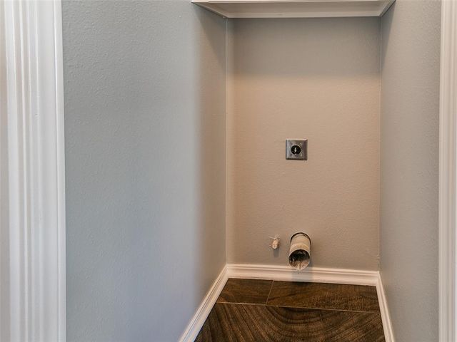 2000 Sunrise Drive, Moore, OK 73160