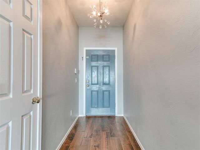 2000 Sunrise Drive, Moore, OK 73160