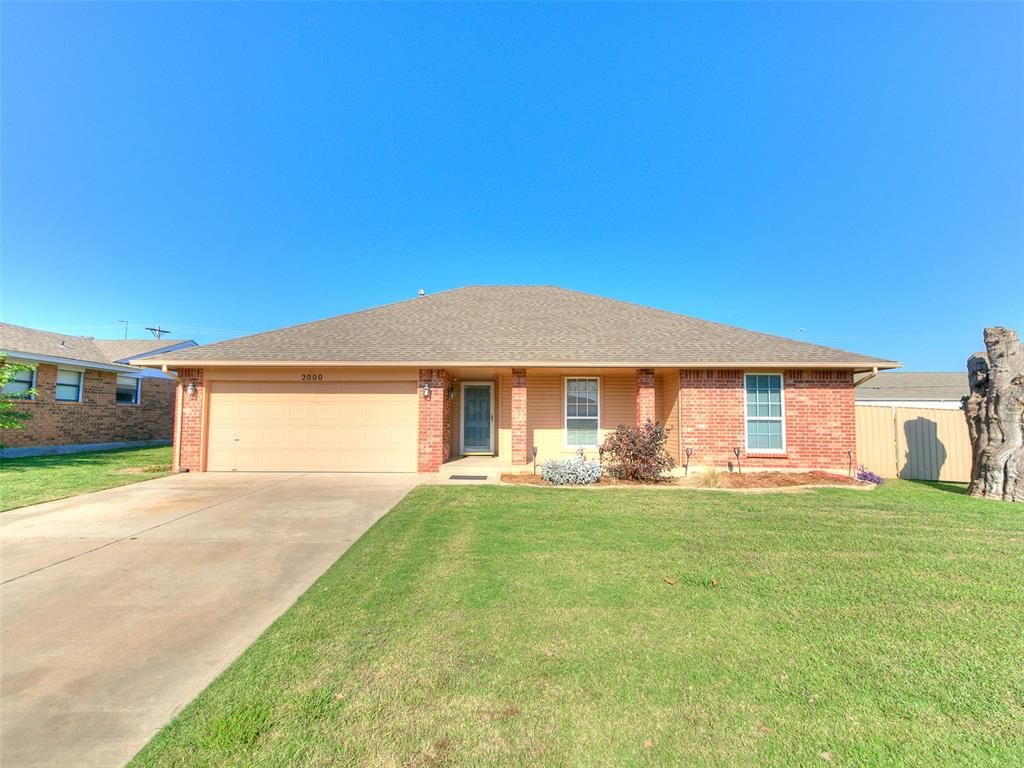 2000 Sunrise Drive, Moore, OK 73160