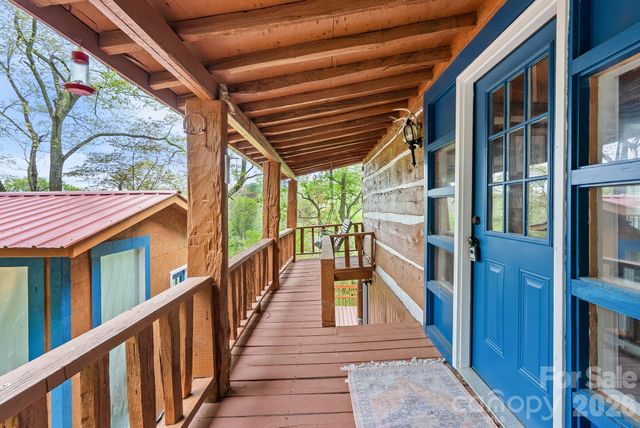 285 Glenaire Drive, Mars Hill, NC 28754