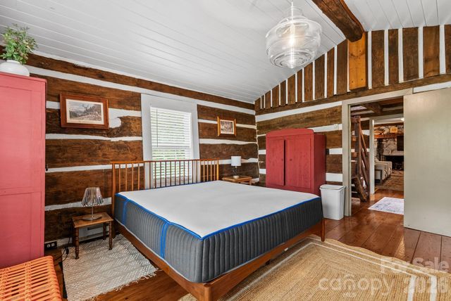285 Glenaire Drive, Mars Hill, NC 28754