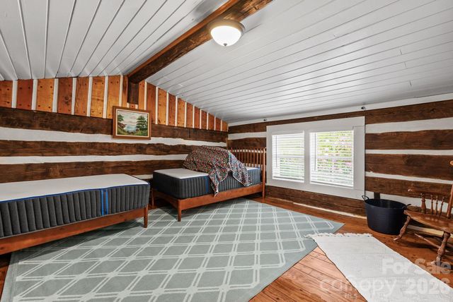 285 Glenaire Drive, Mars Hill, NC 28754