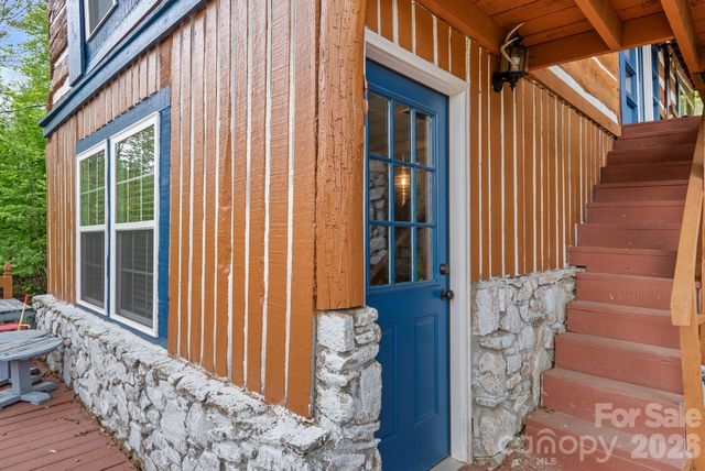 285 Glenaire Drive, Mars Hill, NC 28754