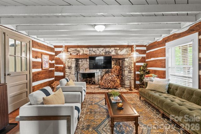 285 Glenaire Drive, Mars Hill, NC 28754