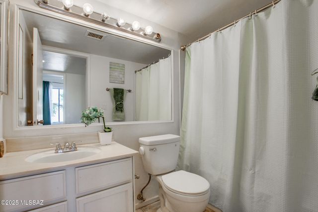 3725 W Brambly Drive, Tucson, AZ 85741